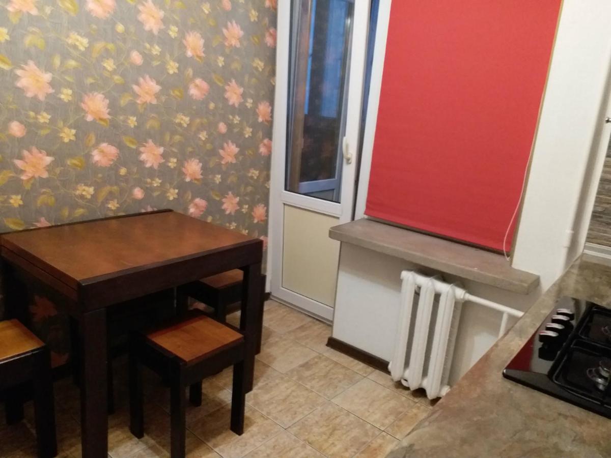 Kozzy Apartment in Kiev City Center LU7 Buitenkant foto