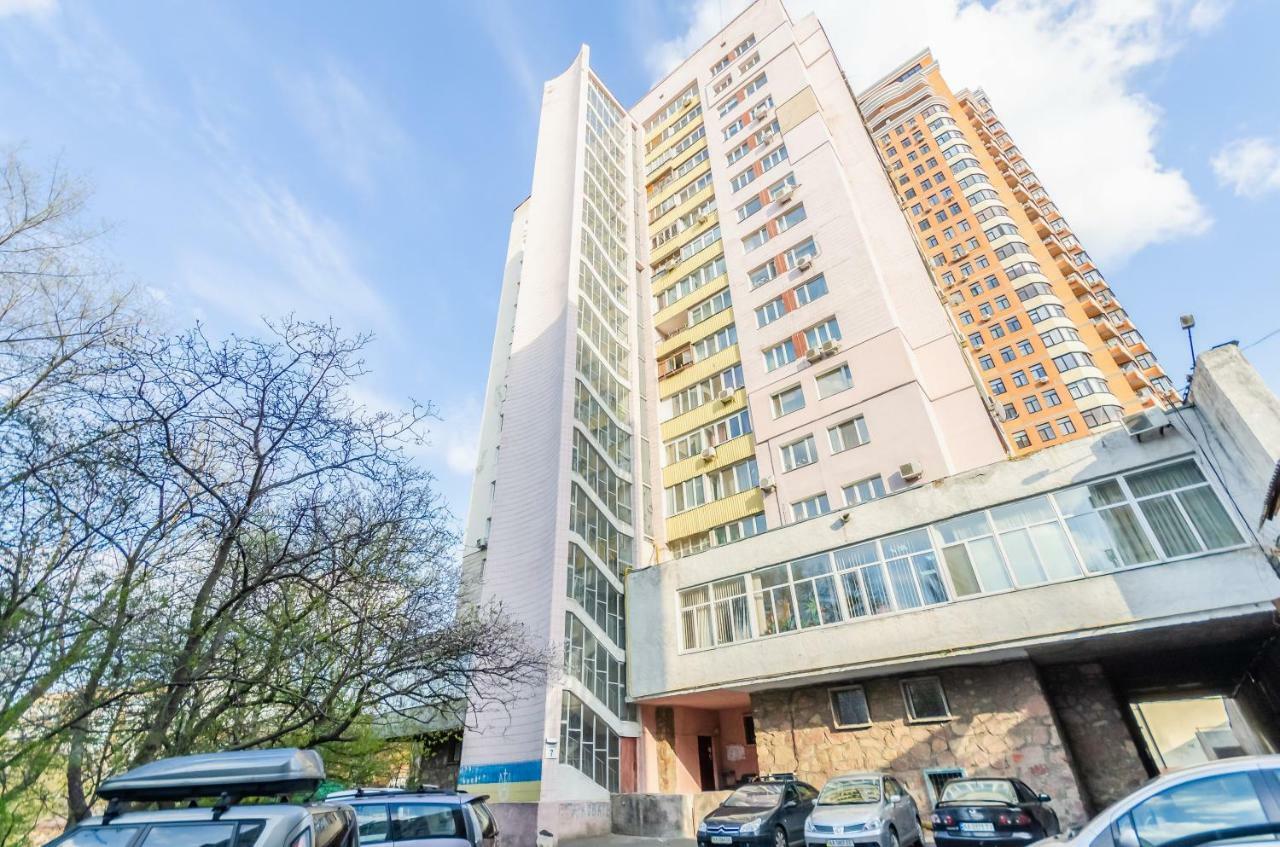 Kozzy Apartment in Kiev City Center LU7 Buitenkant foto